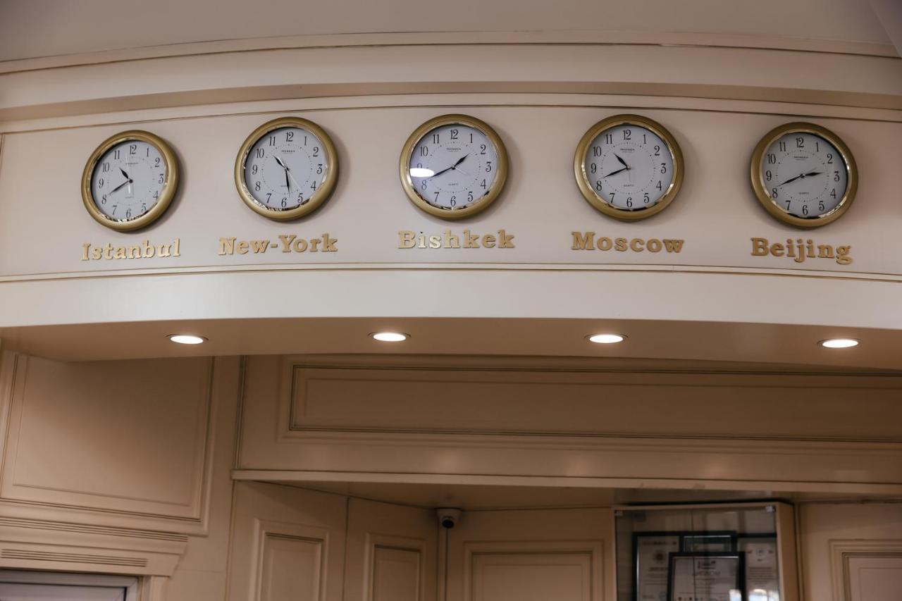 Grand Hotel Biskek Kültér fotó